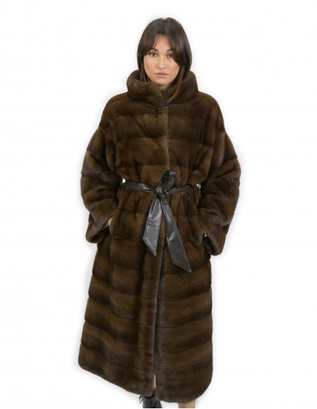 Coat 120 cm demi 50 with vison fur leather belt with long horizontal sleeve  pistachio collar